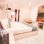 Hotel The Almora By Rs Global Near By Delhi International Airport With - Free Airport Drop