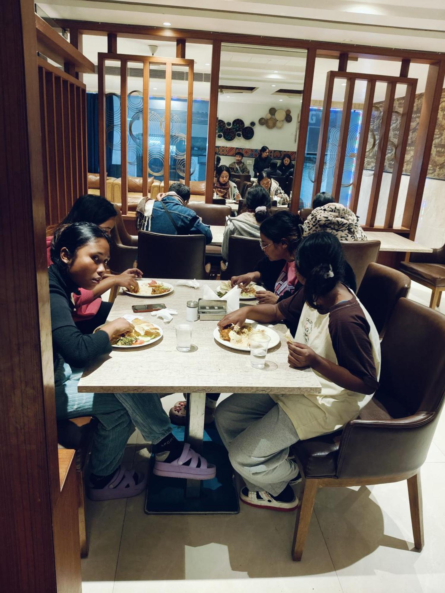 Hotel The Almora By Rs Global Near By Delhi International Airport With - Free Airport Drop