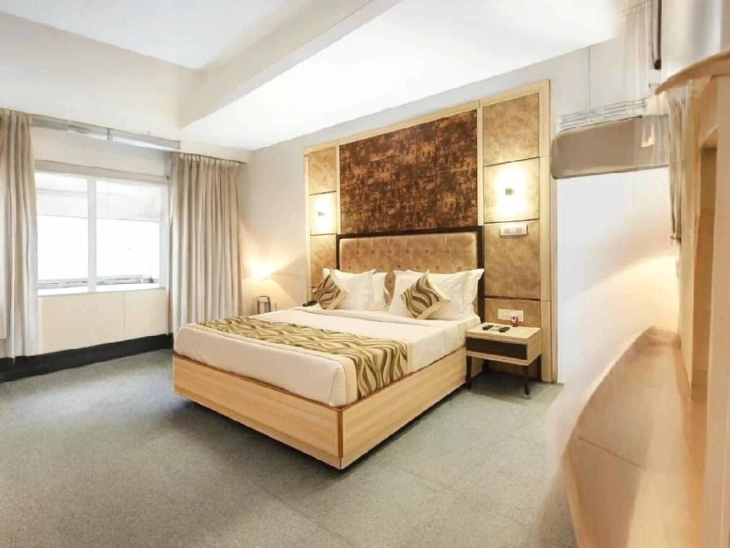 The Almora By Rs Global Near By Delhi International Airport With - Free Airport Drop Hotel *